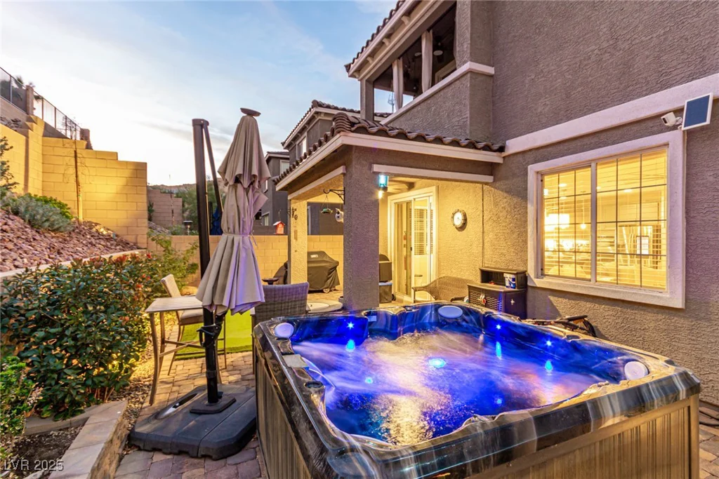 39 Castleton Tower, Henderson, NV 89011