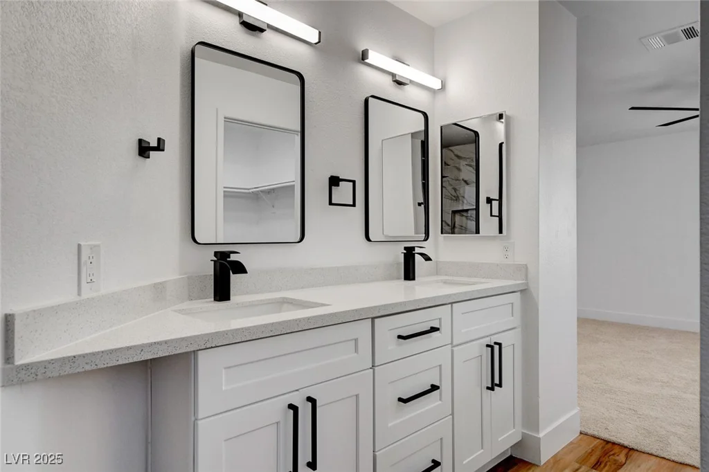 5466 Silverheart, Las Vegas, NV 89142