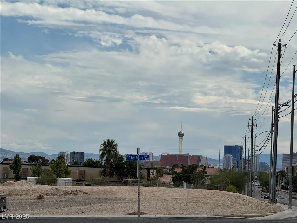 W. Mayflower, North Las Vegas, NV 89030