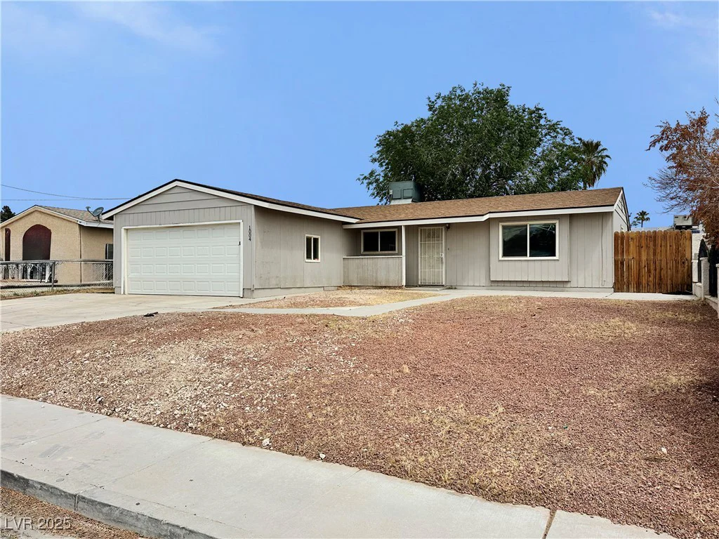 1004 Stone River, North Las Vegas, NV 89030