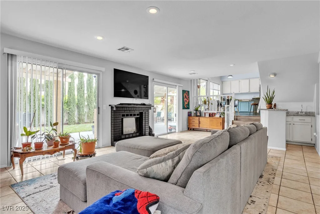 8216 Brittany Harbor, Las Vegas, NV 89128