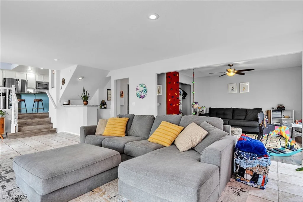 8216 Brittany Harbor, Las Vegas, NV 89128