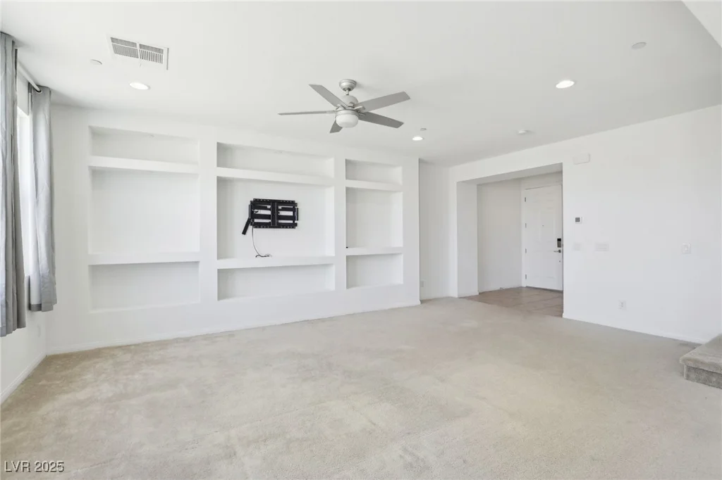 8724 Scalpay, Las Vegas, NV 89166