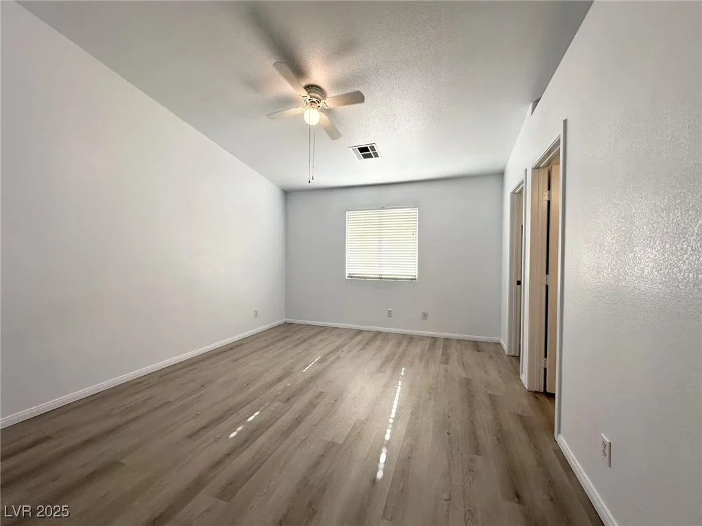 4651 Wild Oak, North Las Vegas, NV 89031