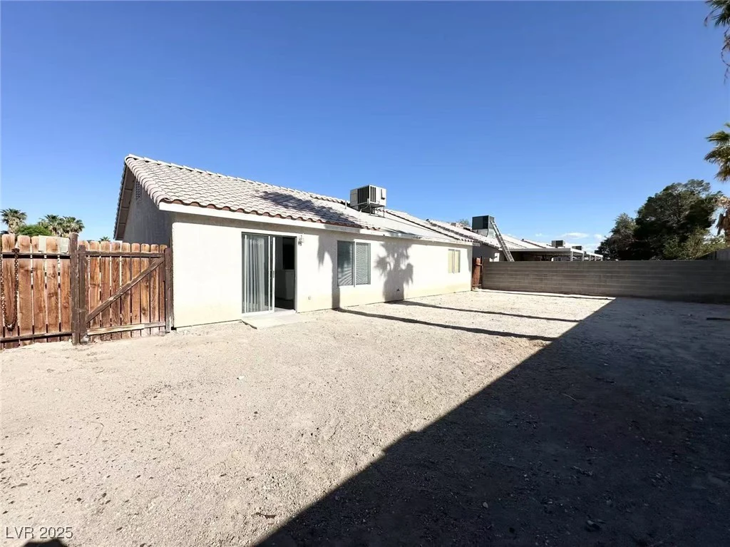 4651 Wild Oak, North Las Vegas, NV 89031