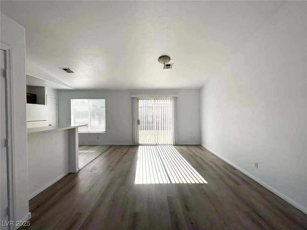 4651 Wild Oak, North Las Vegas, NV 89031