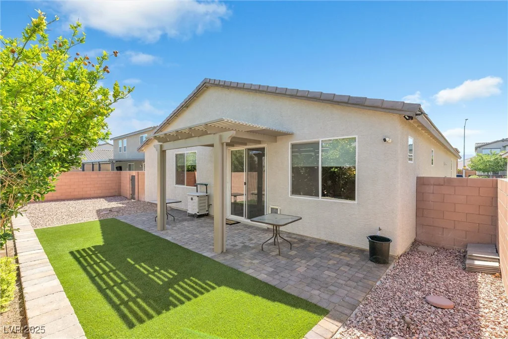 7070 Cinder Horse, Las Vegas, NV 89131