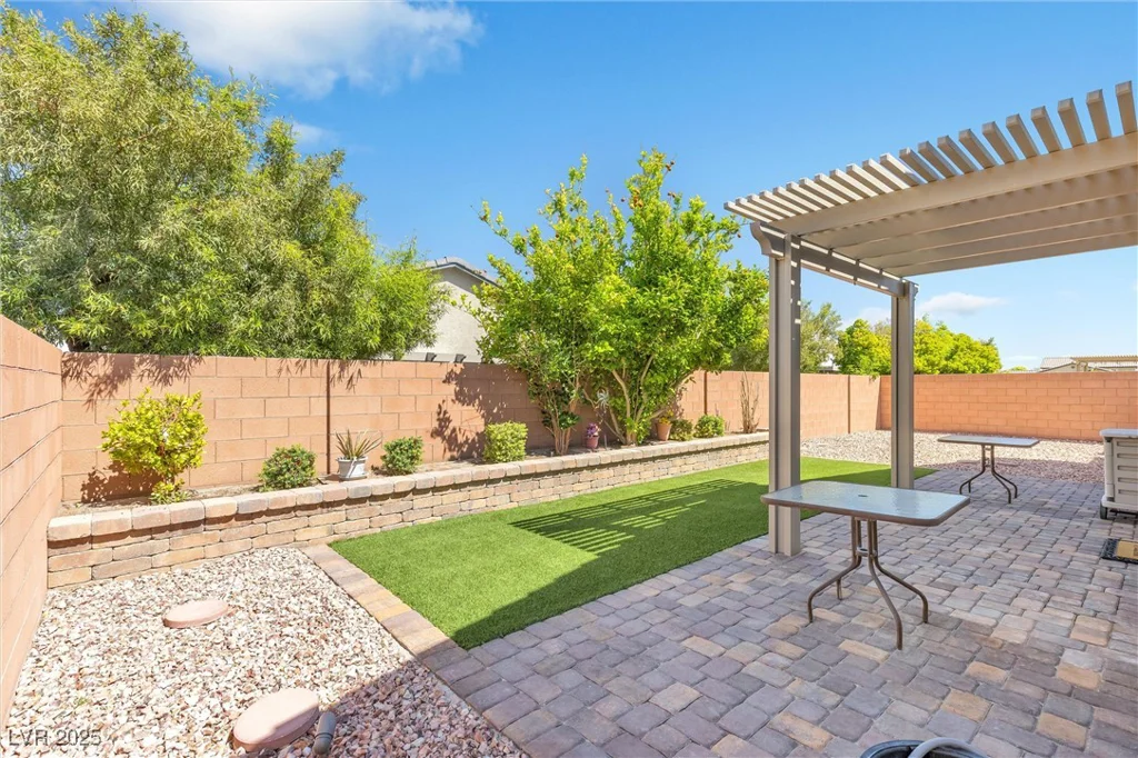 7070 Cinder Horse, Las Vegas, NV 89131