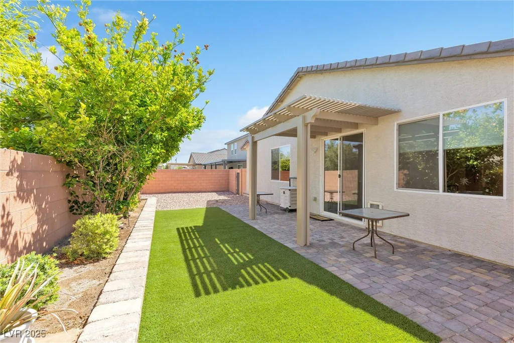 7070 Cinder Horse, Las Vegas, NV 89131