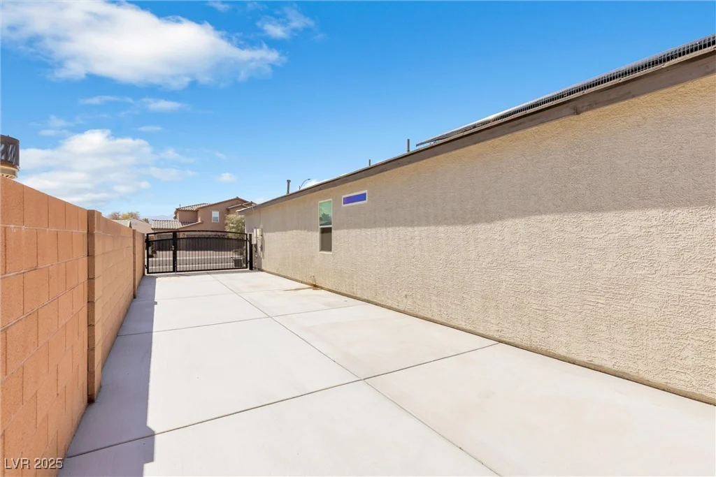 7070 Cinder Horse, Las Vegas, NV 89131