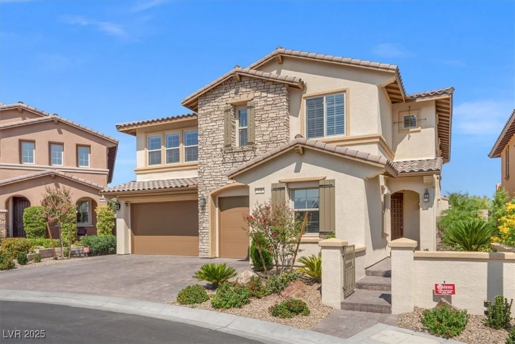 724 Step Beach, Las Vegas, NV 89138