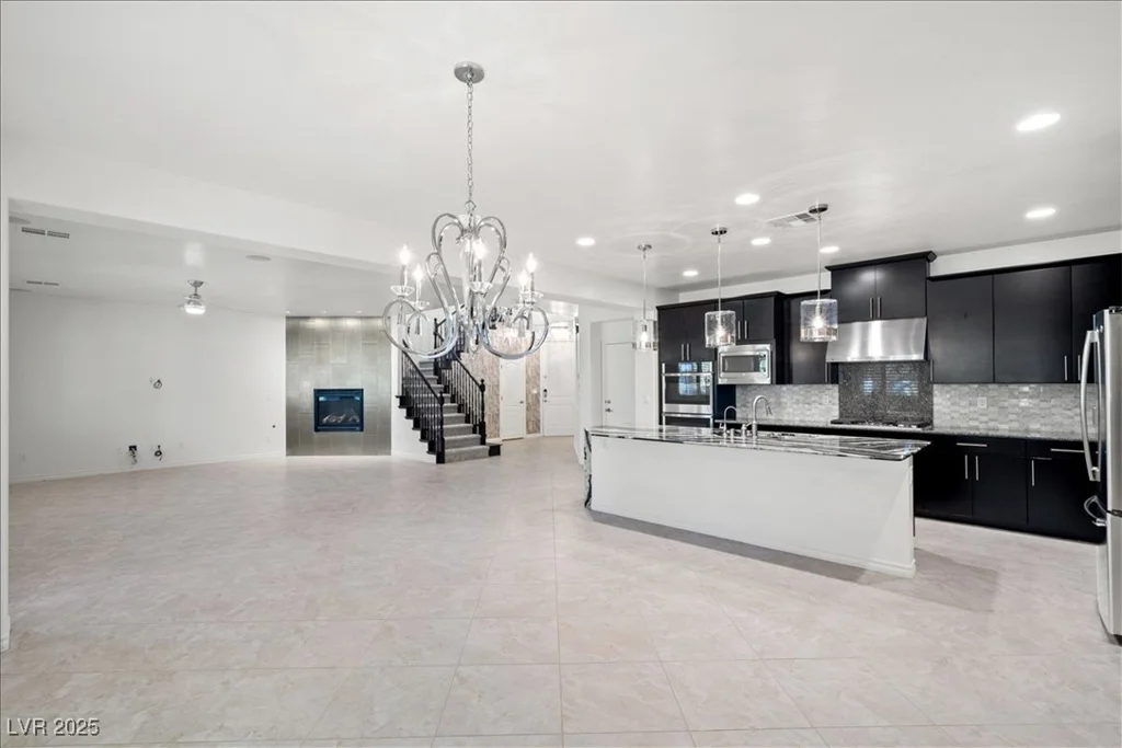 724 Step Beach, Las Vegas, NV 89138