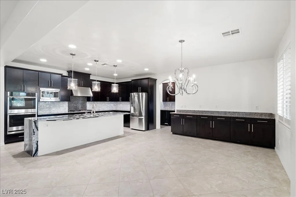 724 Step Beach, Las Vegas, NV 89138