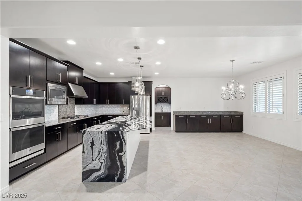 724 Step Beach, Las Vegas, NV 89138
