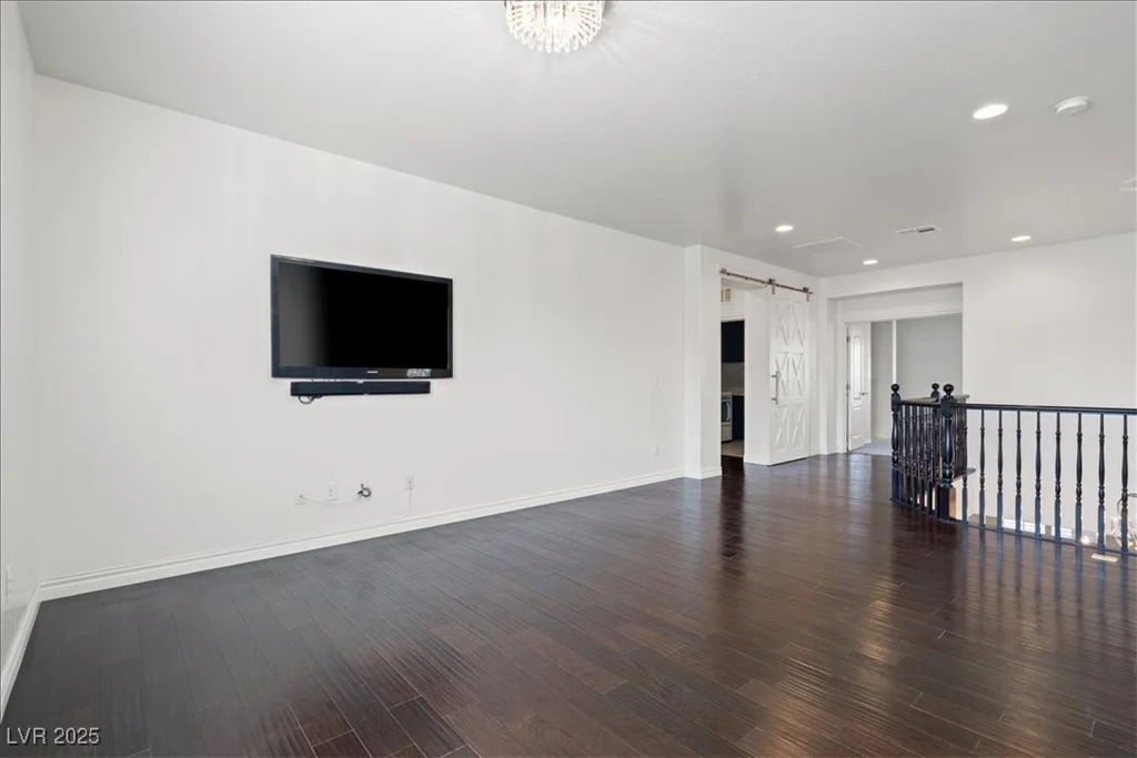 724 Step Beach, Las Vegas, NV 89138