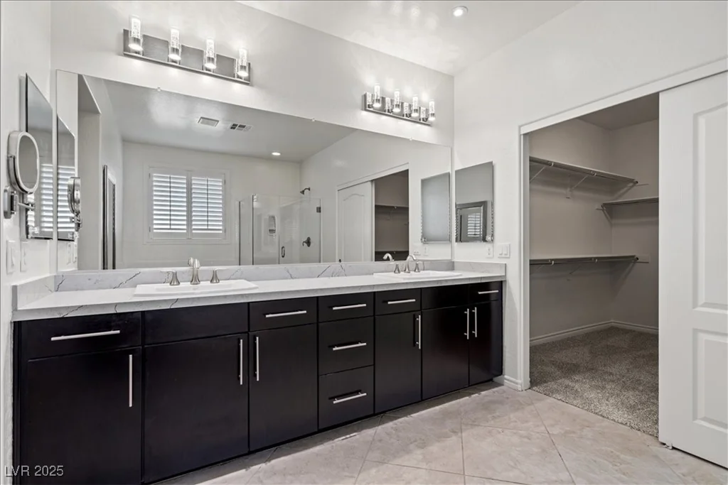 724 Step Beach, Las Vegas, NV 89138