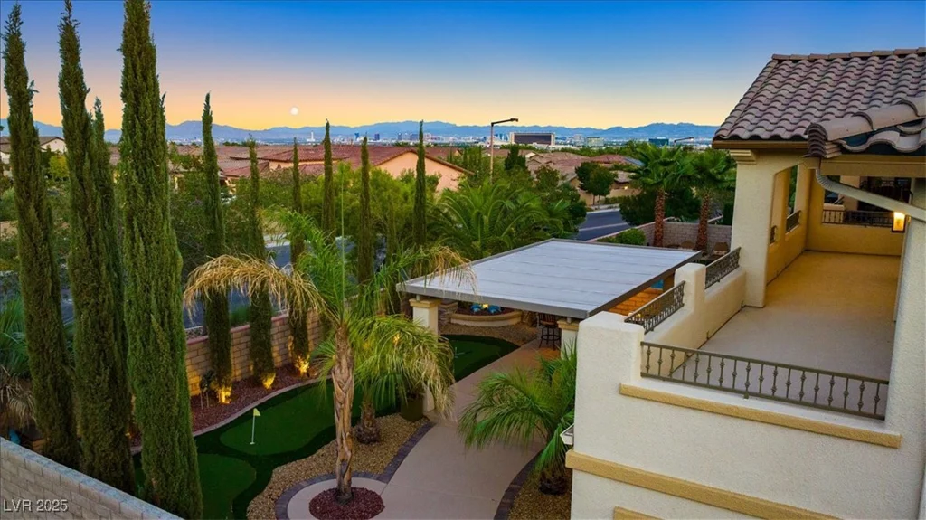 724 Step Beach, Las Vegas, NV 89138