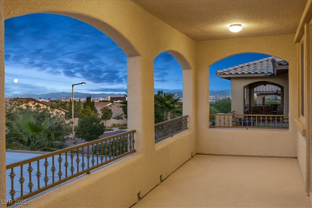 724 Step Beach, Las Vegas, NV 89138