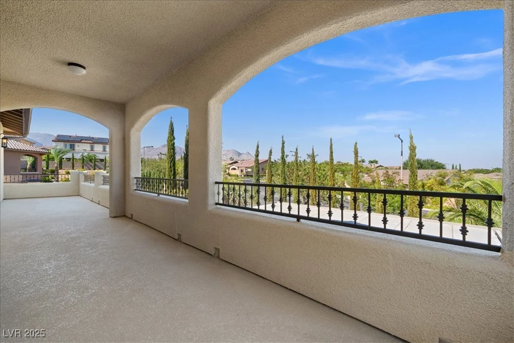 724 Step Beach, Las Vegas, NV 89138