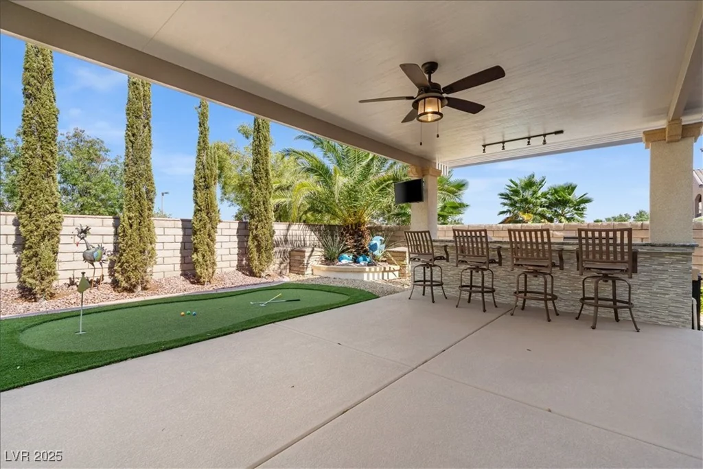 724 Step Beach, Las Vegas, NV 89138