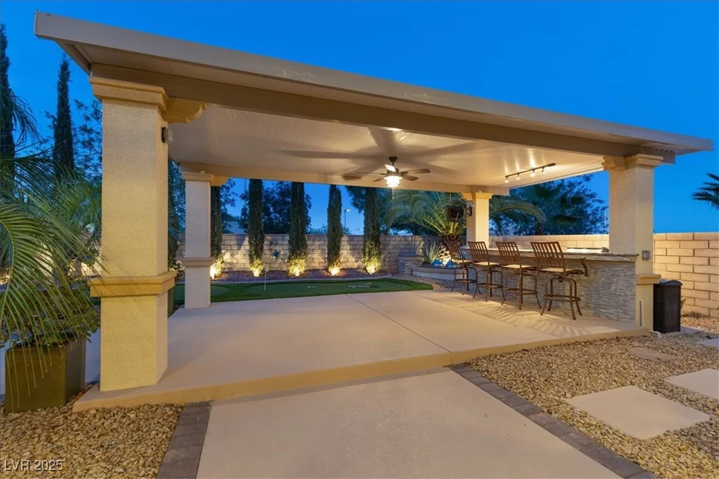 724 Step Beach, Las Vegas, NV 89138