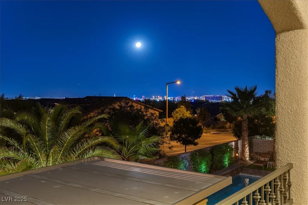 724 Step Beach, Las Vegas, NV 89138