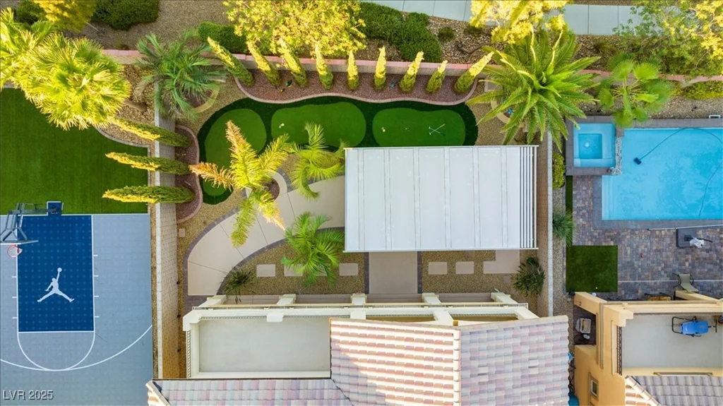 724 Step Beach, Las Vegas, NV 89138