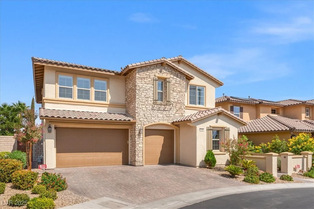 724 Step Beach, Las Vegas, NV 89138