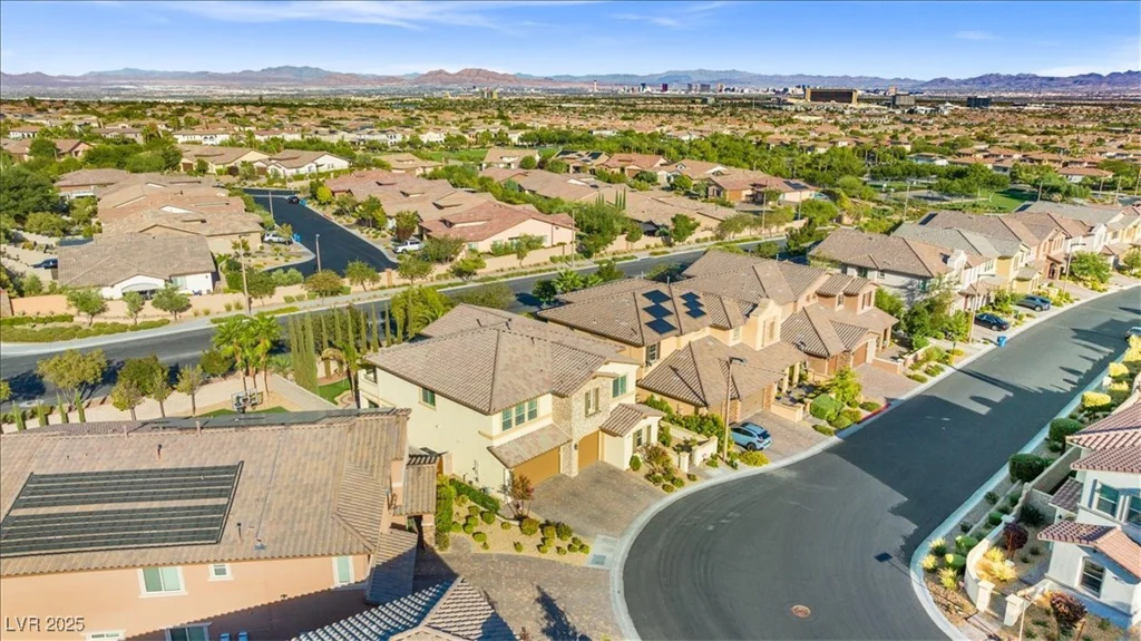 724 Step Beach, Las Vegas, NV 89138