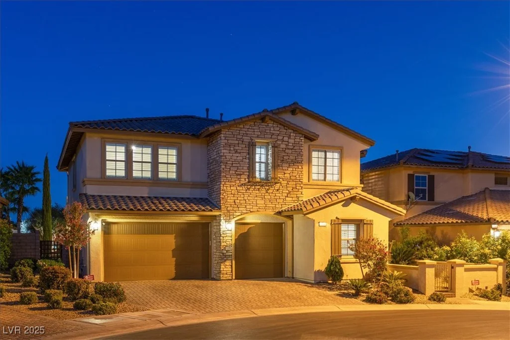 724 Step Beach, Las Vegas, NV 89138