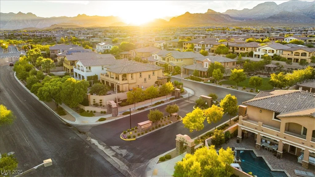 724 Step Beach, Las Vegas, NV 89138