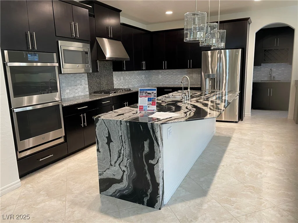 724 Step Beach, Las Vegas, NV 89138