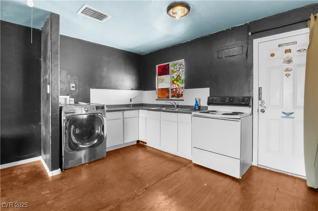 121 20th, Las Vegas, NV 89101