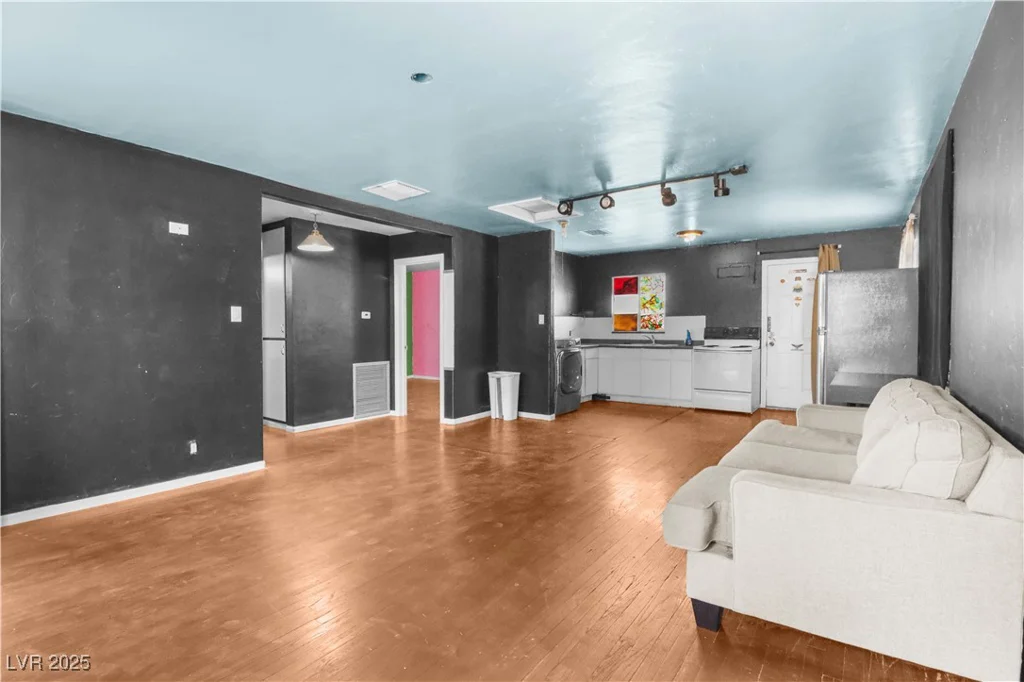 121 20th, Las Vegas, NV 89101