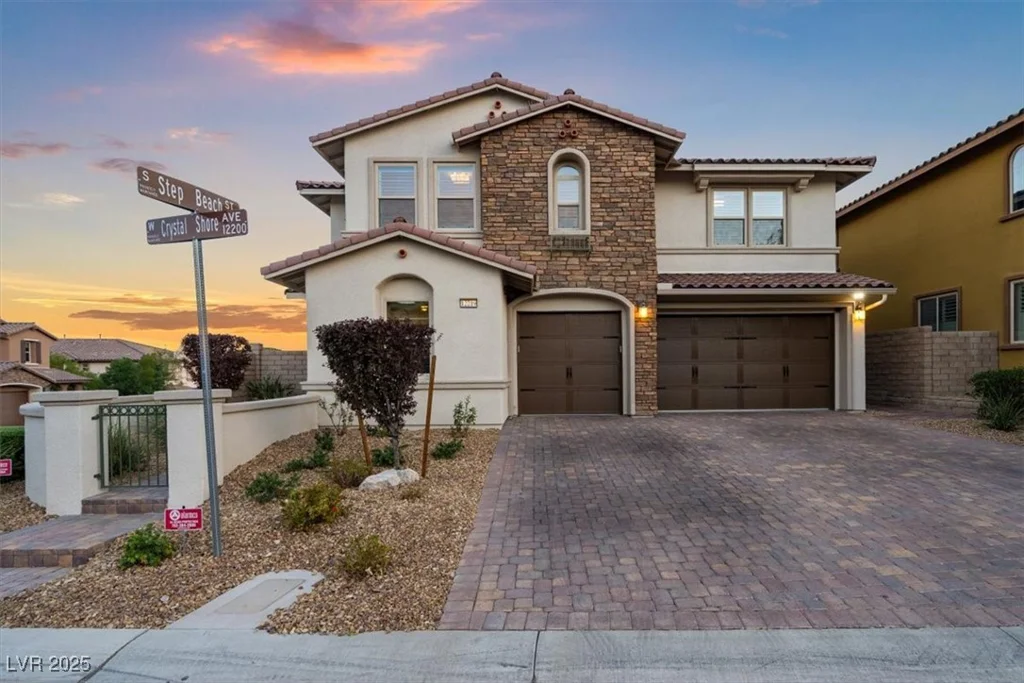 12219 Crystal Shore, Las Vegas, NV 89138