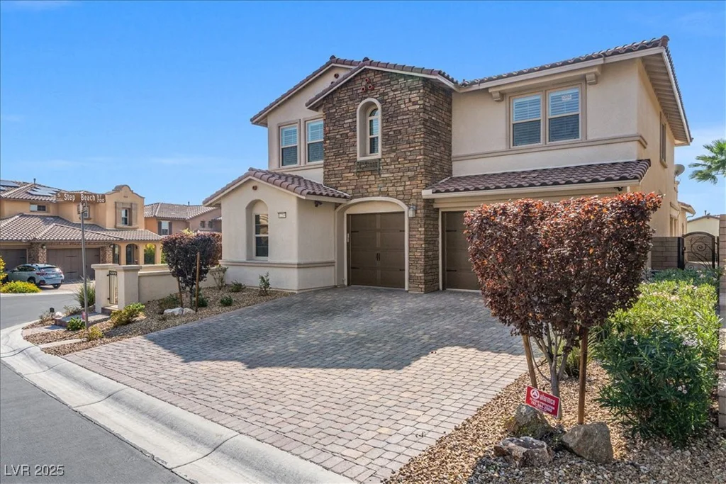 12219 Crystal Shore, Las Vegas, NV 89138
