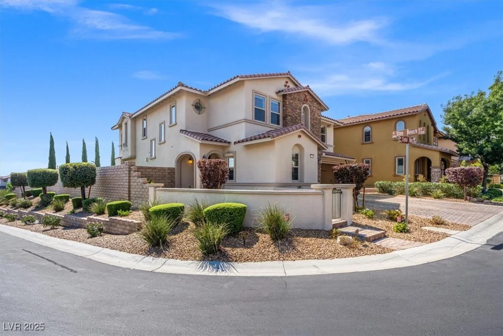 12219 Crystal Shore, Las Vegas, NV 89138