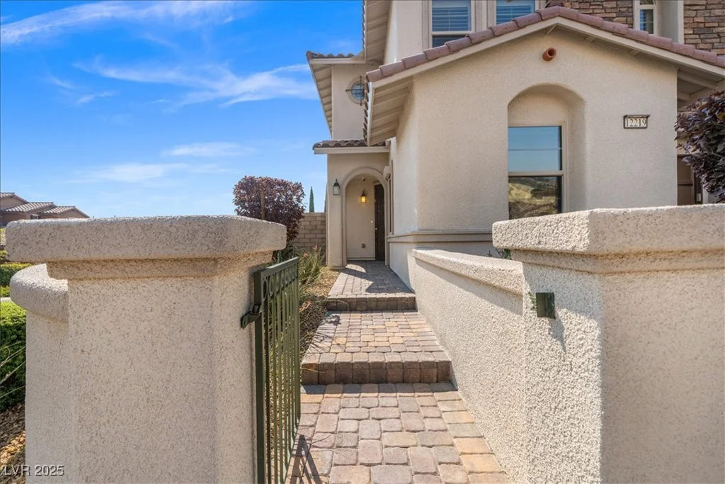12219 Crystal Shore, Las Vegas, NV 89138
