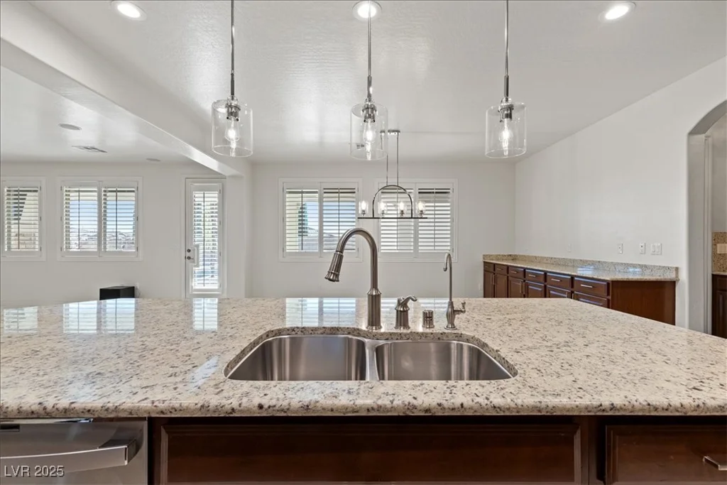12219 Crystal Shore, Las Vegas, NV 89138