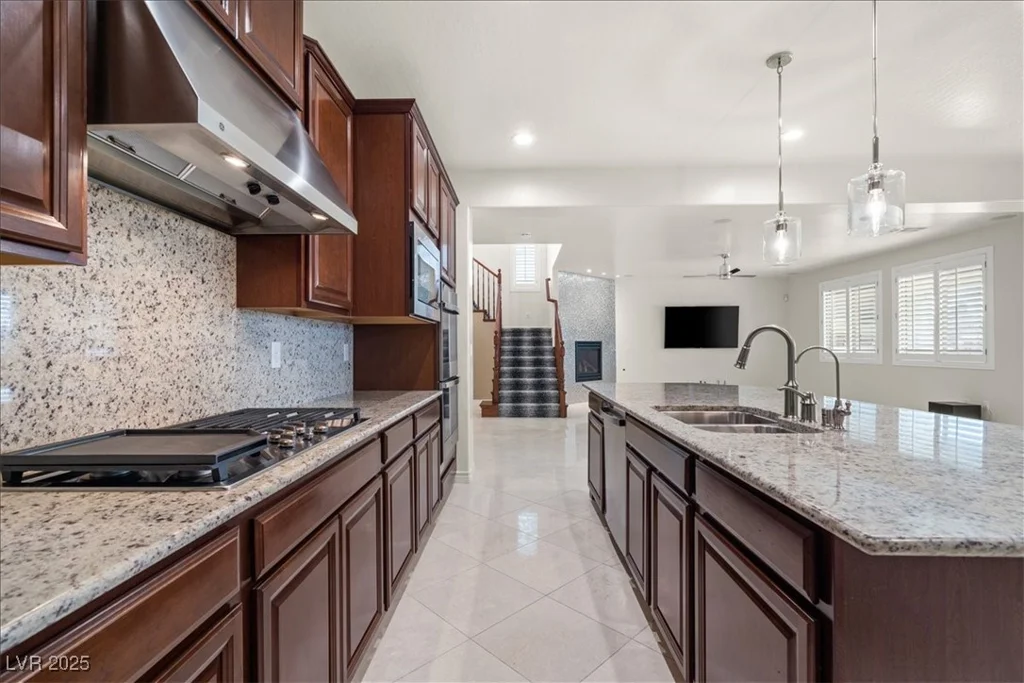 12219 Crystal Shore, Las Vegas, NV 89138