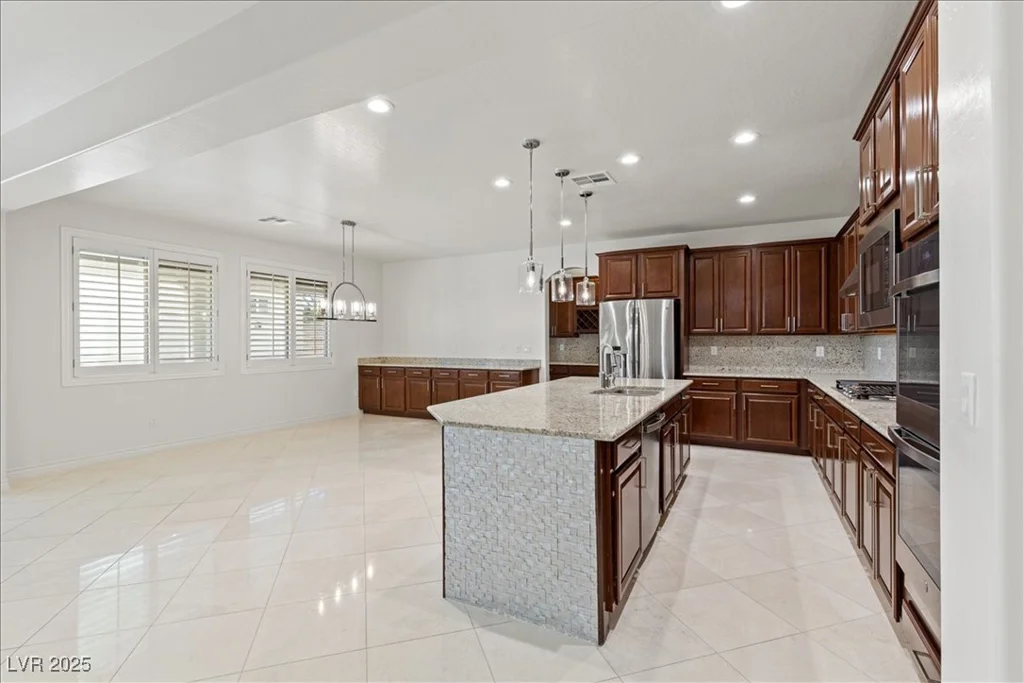 12219 Crystal Shore, Las Vegas, NV 89138
