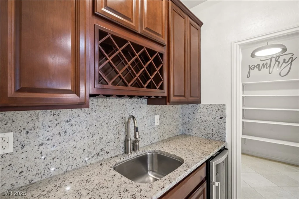 12219 Crystal Shore, Las Vegas, NV 89138