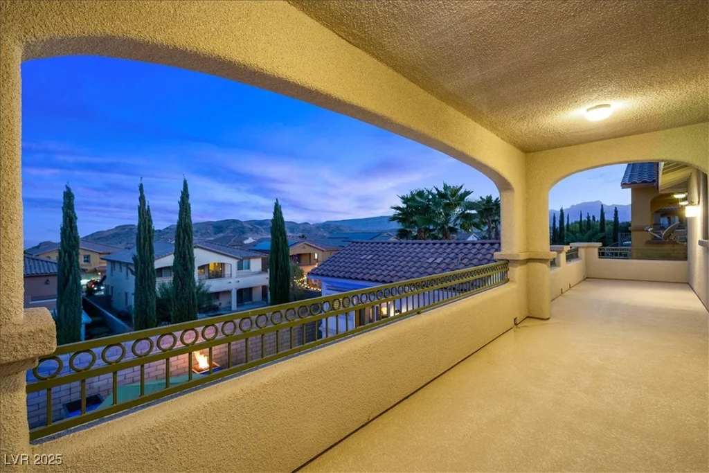 12219 Crystal Shore, Las Vegas, NV 89138