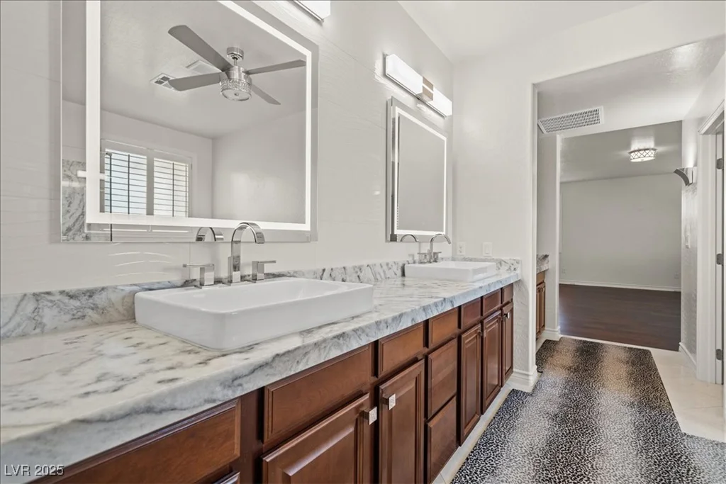 12219 Crystal Shore, Las Vegas, NV 89138