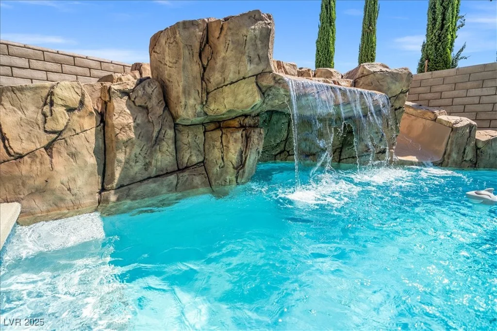 12219 Crystal Shore, Las Vegas, NV 89138