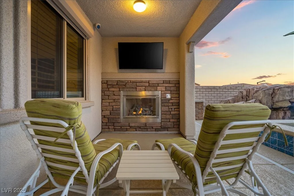 12219 Crystal Shore, Las Vegas, NV 89138