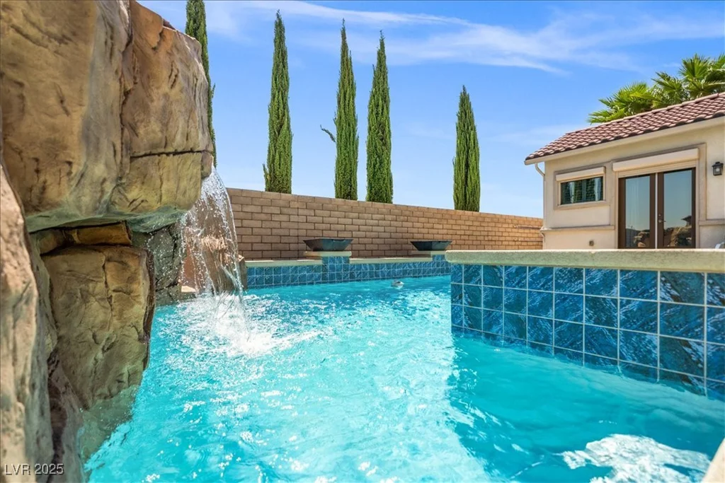 12219 Crystal Shore, Las Vegas, NV 89138