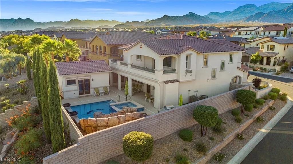 12219 Crystal Shore, Las Vegas, NV 89138