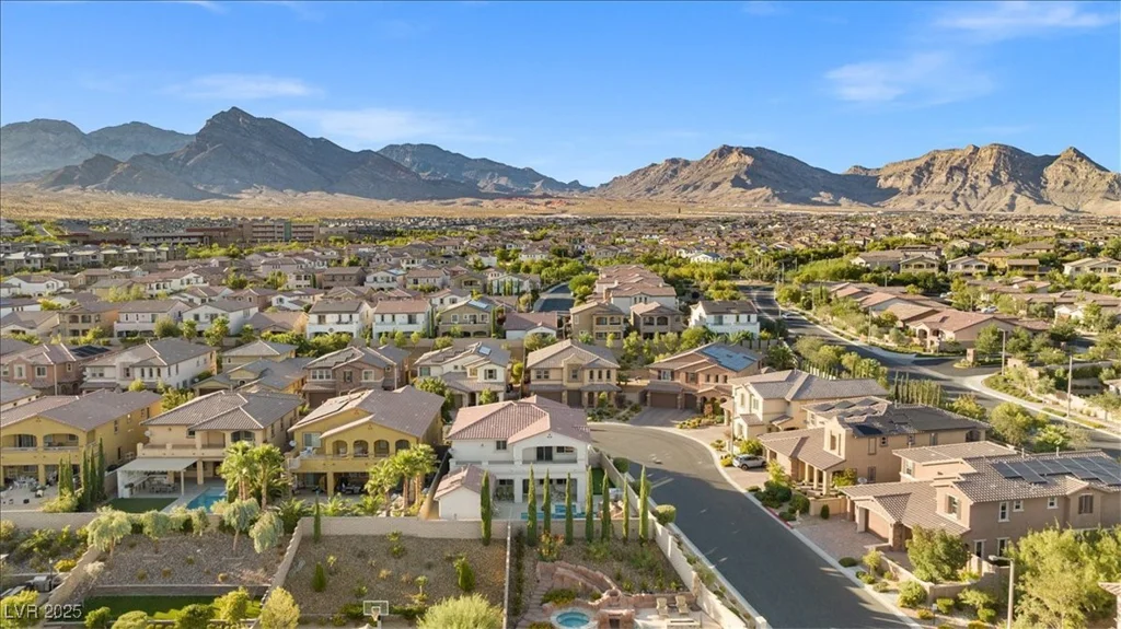 12219 Crystal Shore, Las Vegas, NV 89138