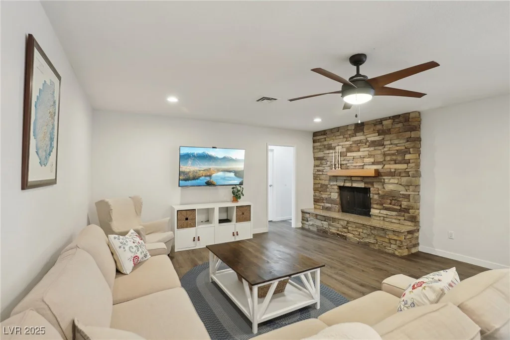 3155 Duneville, Las Vegas, NV 89146